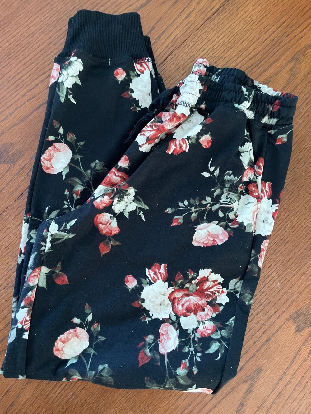 Lularoe Floral Jax Joggers Size M